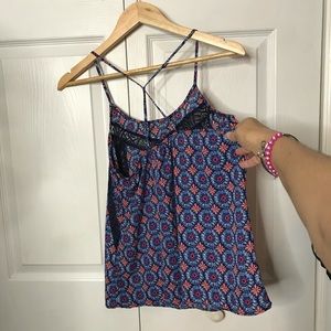 Maurices tank size S